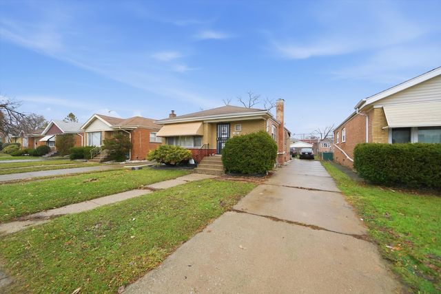 13921 S Stewart Avenue, Riverdale, IL 60827