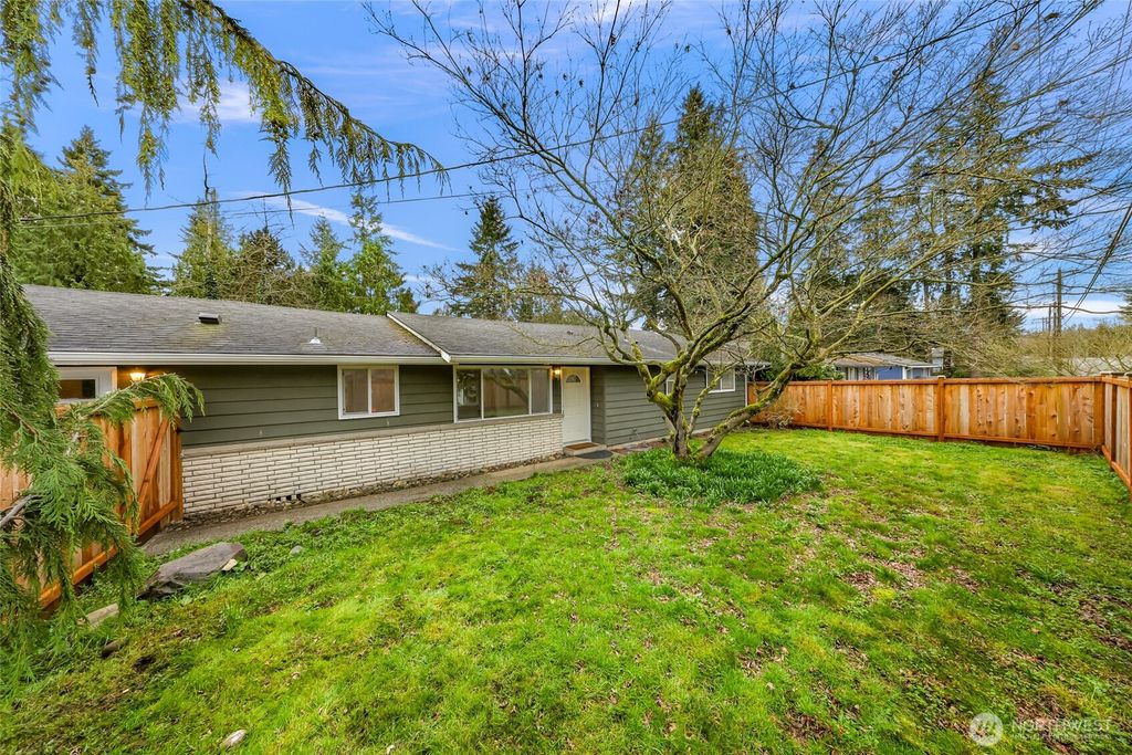 2422 73rd Street SE, Everett, WA 98203