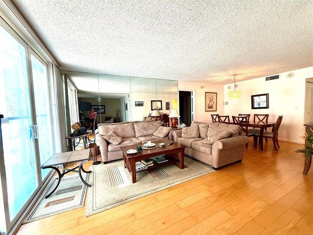 101 BRINY Avenue 1104, Pompano Beach, FL 33062