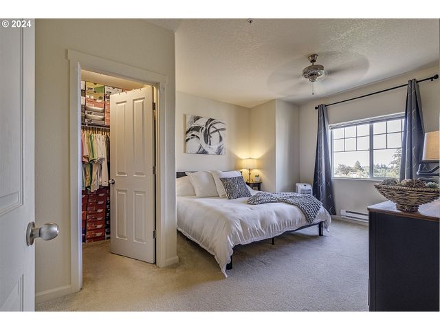 11830 Nw HOLLY SPRINGS Ln 403, Portland, OR 97229