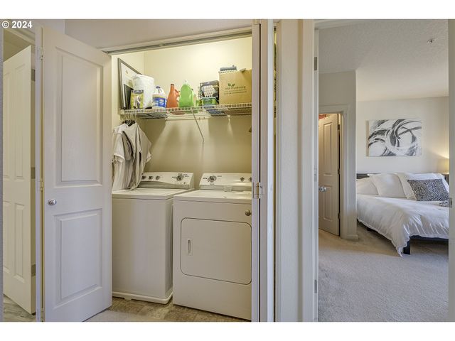 11830 Nw HOLLY SPRINGS Ln 403, Portland, OR 97229