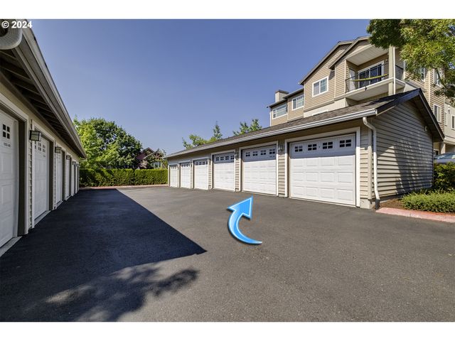 11830 Nw HOLLY SPRINGS Ln 403, Portland, OR 97229