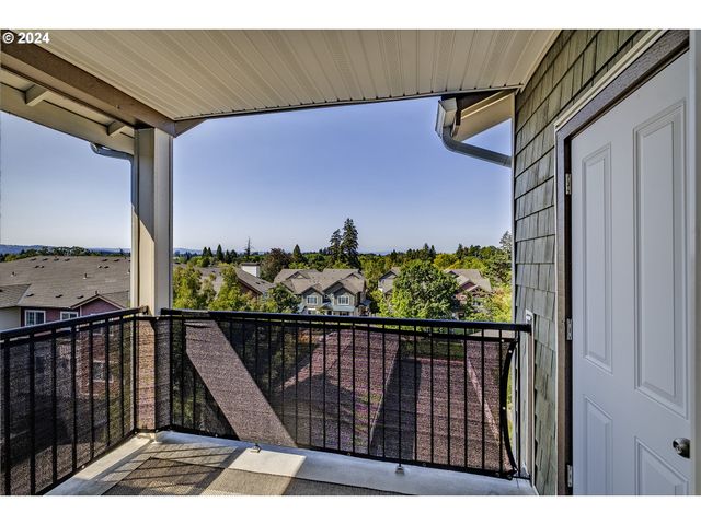 11830 Nw HOLLY SPRINGS Ln 403, Portland, OR 97229