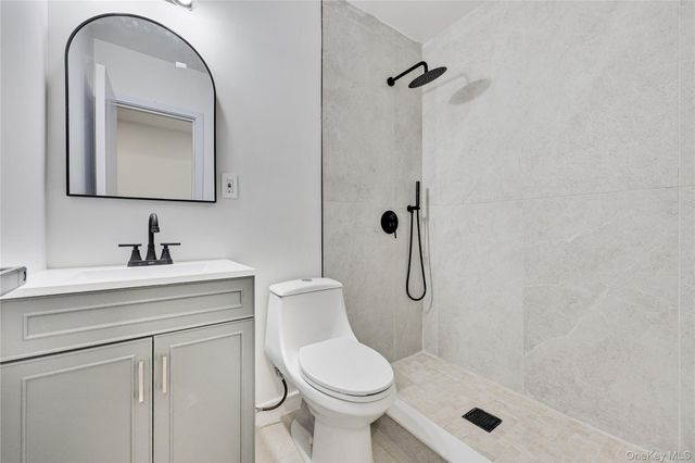 1143 E 224th Street, Bronx, NY 10466