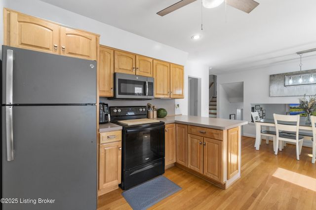 132 Green Acres Rd, Taylorsville, KY 40071