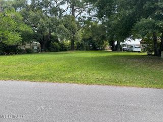000 Graham Avenue, Biloxi, MS 39530