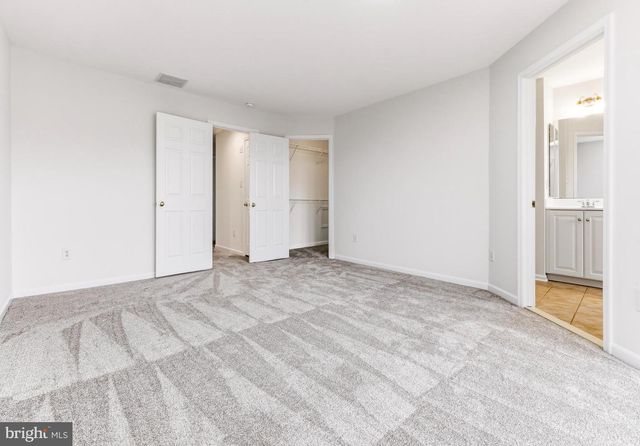 341 CONCETTA DR, Mount Royal, NJ 08061