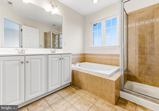 341 CONCETTA DR, Mount Royal, NJ 08061