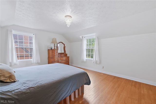 4026 Euclid Boulevard, Youngstown, OH 44512