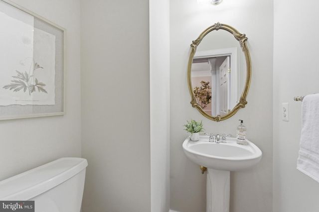 8002 SAMUEL WALLIS ST, Lorton, VA 22079