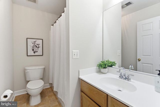 8002 SAMUEL WALLIS ST, Lorton, VA 22079