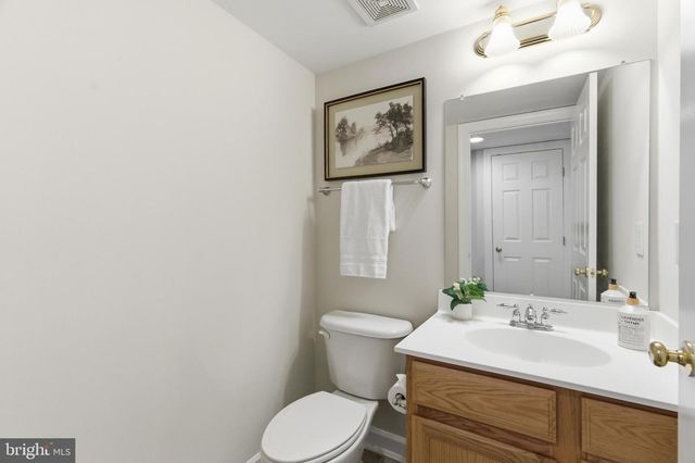 8002 SAMUEL WALLIS ST, Lorton, VA 22079