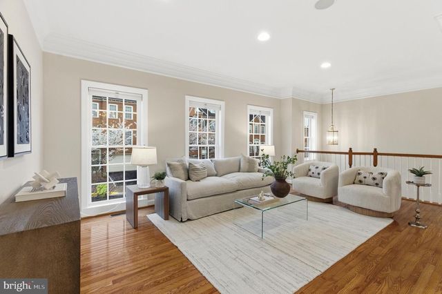 8002 SAMUEL WALLIS ST, Lorton, VA 22079