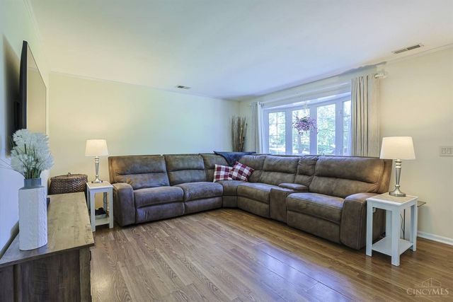5310 E Kemper Road, Sharonville, OH 45241
