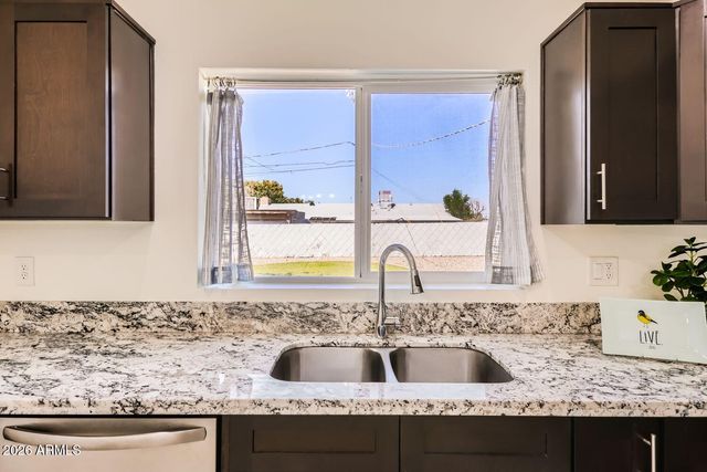 800 W Howe Street, Tempe, AZ 85281