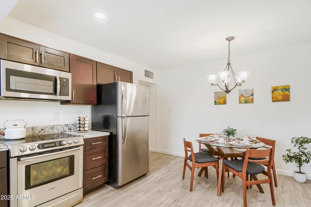 800 W Howe Street, Tempe, AZ 85281