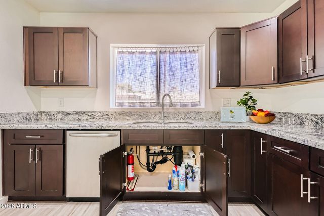 800 W Howe Street, Tempe, AZ 85281