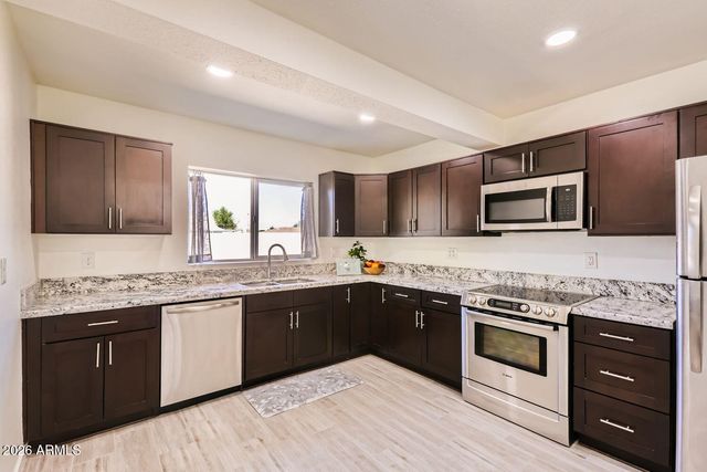 800 W Howe Street, Tempe, AZ 85281
