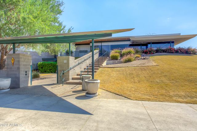 800 W Howe Street, Tempe, AZ 85281