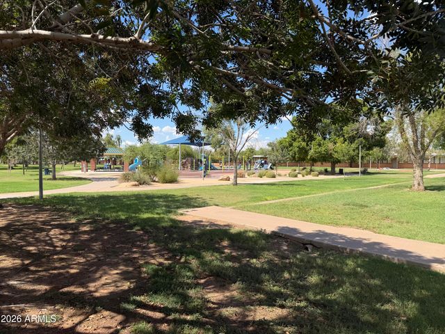 800 W Howe Street, Tempe, AZ 85281