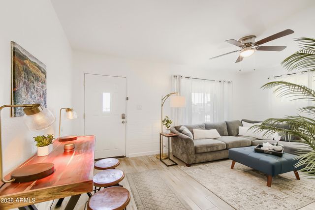 800 W Howe Street, Tempe, AZ 85281