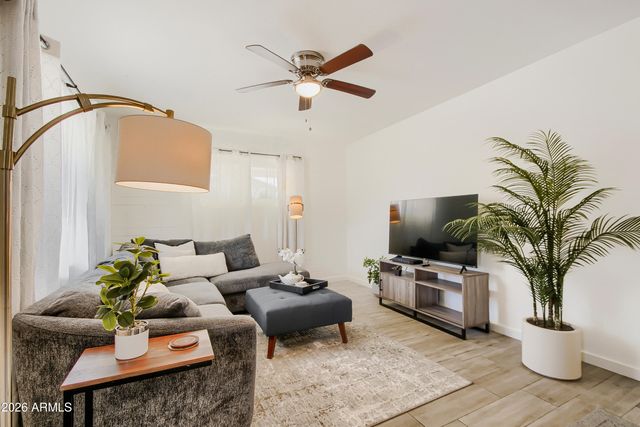 800 W Howe Street, Tempe, AZ 85281