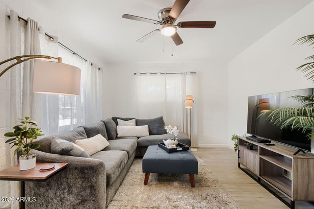 800 W Howe Street, Tempe, AZ 85281