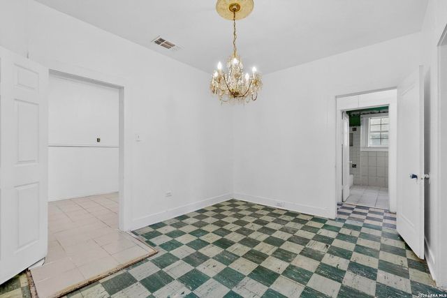 3019 W Houston, San Antonio, TX 78207