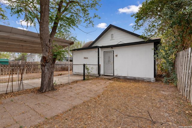 3019 W Houston, San Antonio, TX 78207