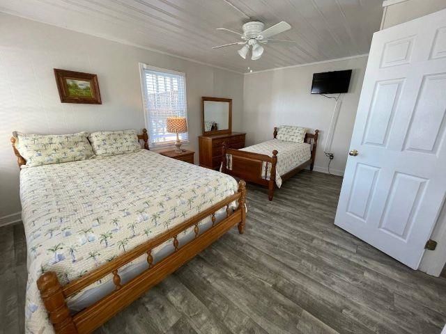 872 S Waccamaw Dr., Murrells Inlet, SC 29576