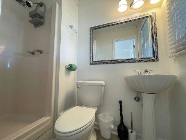 872 S Waccamaw Dr., Murrells Inlet, SC 29576