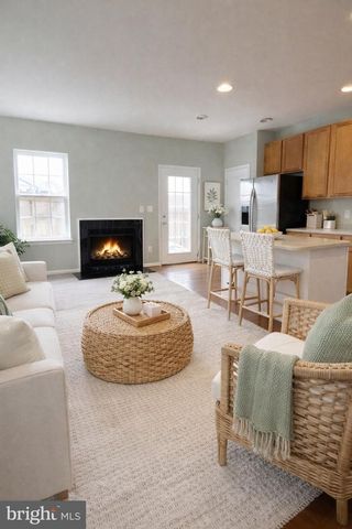 1410 SAUNDERS DR, Fredericksburg, VA 22401