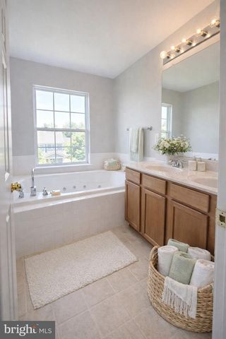 1410 SAUNDERS DR, Fredericksburg, VA 22401