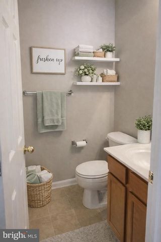 1410 SAUNDERS DR, Fredericksburg, VA 22401