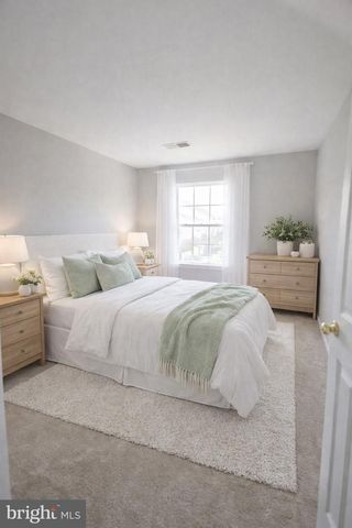 1410 SAUNDERS DR, Fredericksburg, VA 22401