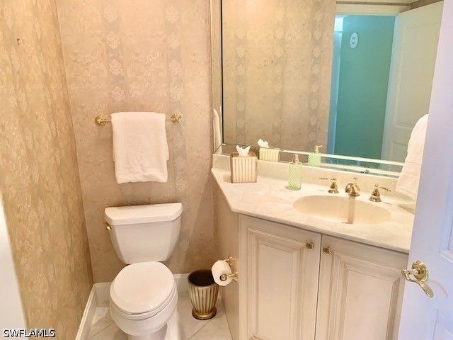 6597 NICHOLAS BLVD 1101, Naples, FL 34108