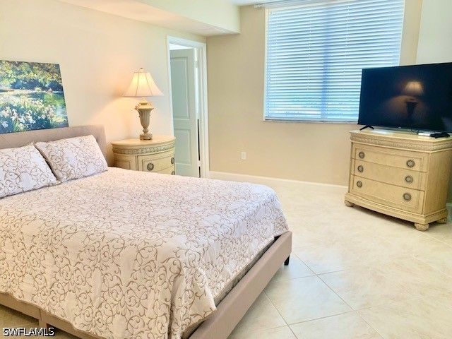6597 NICHOLAS BLVD 1101, Naples, FL 34108