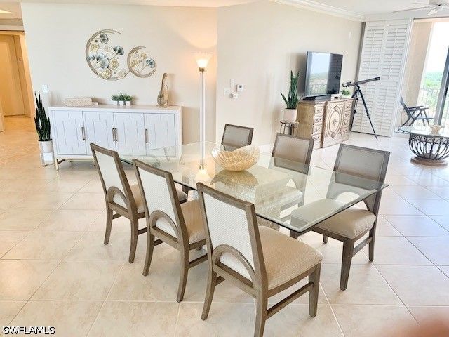 6597 NICHOLAS BLVD 1101, Naples, FL 34108