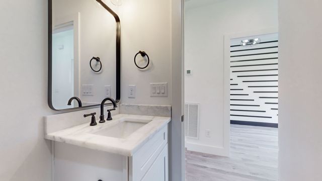 267 Paragon Mills Rd, Nashville, TN 37211