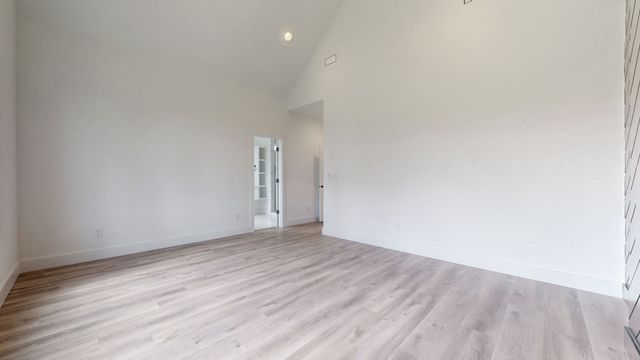 267 Paragon Mills Rd, Nashville, TN 37211