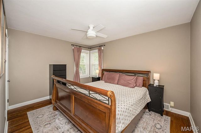 581 Meadowridge Drive, Kirkwood, MO 63122