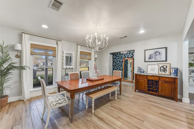 5323 Rutherglenn Drive, Houston, TX 77096