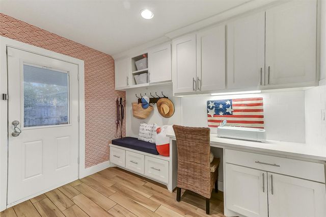 5323 Rutherglenn Drive, Houston, TX 77096