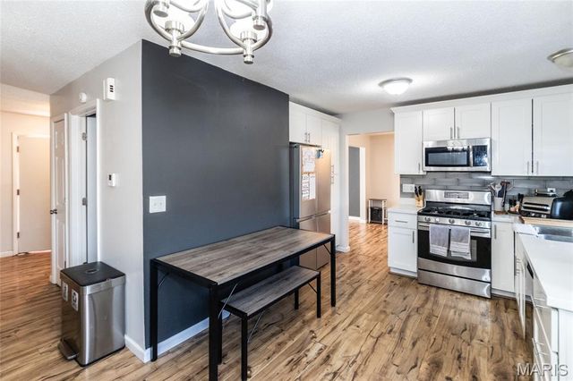 1230 Summit Meadows Drive, Fenton, MO 63026