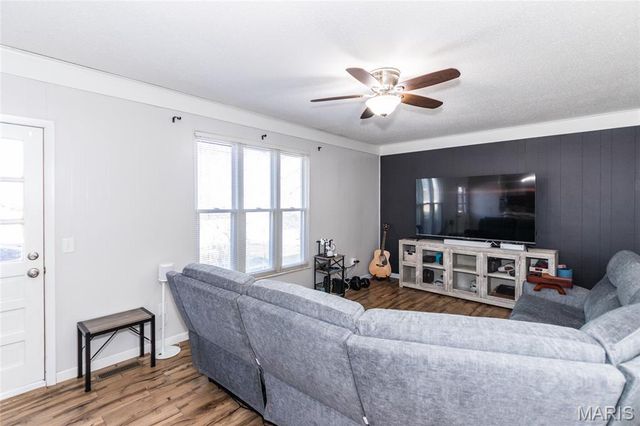 1230 Summit Meadows Drive, Fenton, MO 63026