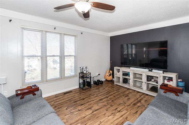 1230 Summit Meadows Drive, Fenton, MO 63026