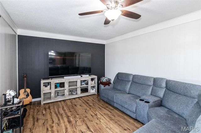 1230 Summit Meadows Drive, Fenton, MO 63026