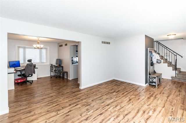 1230 Summit Meadows Drive, Fenton, MO 63026