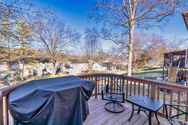 1230 Summit Meadows Drive, Fenton, MO 63026