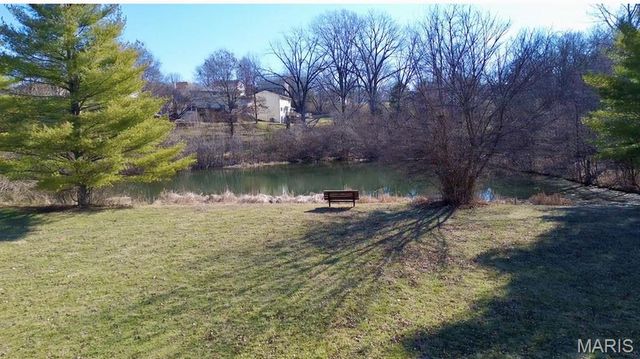 1230 Summit Meadows Drive, Fenton, MO 63026